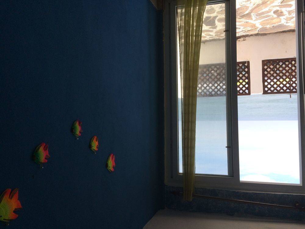 Tortugas Place Hotel Y Bungalos Monterrico Kültér fotó