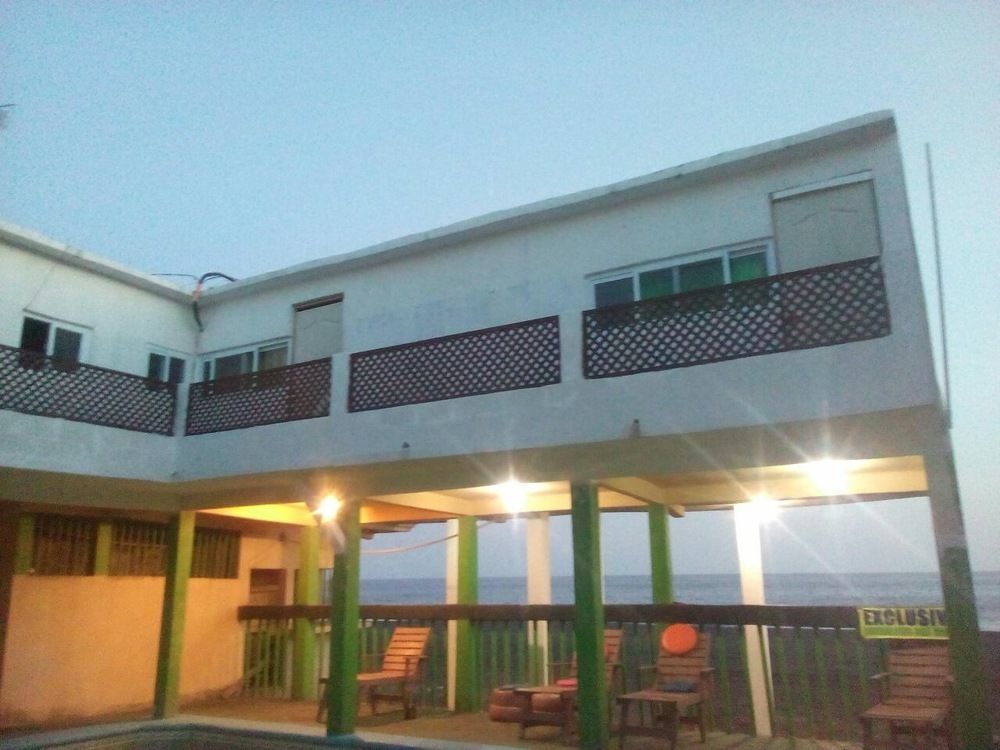 Tortugas Place Hotel Y Bungalos Monterrico Kültér fotó