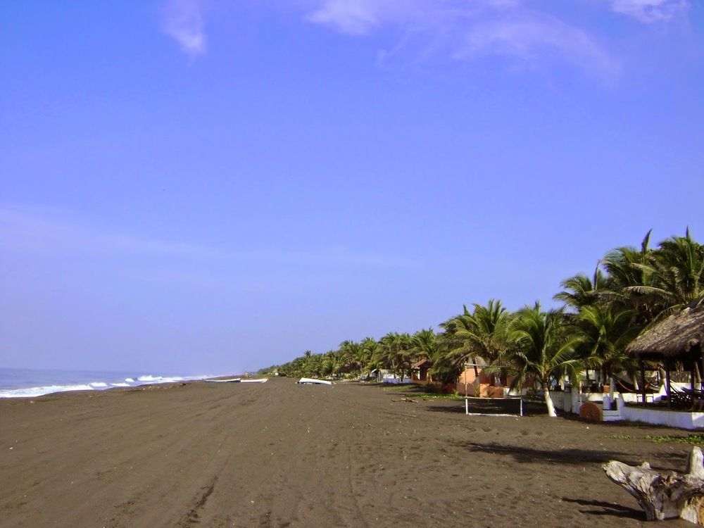 Tortugas Place Hotel Y Bungalos Monterrico Kültér fotó